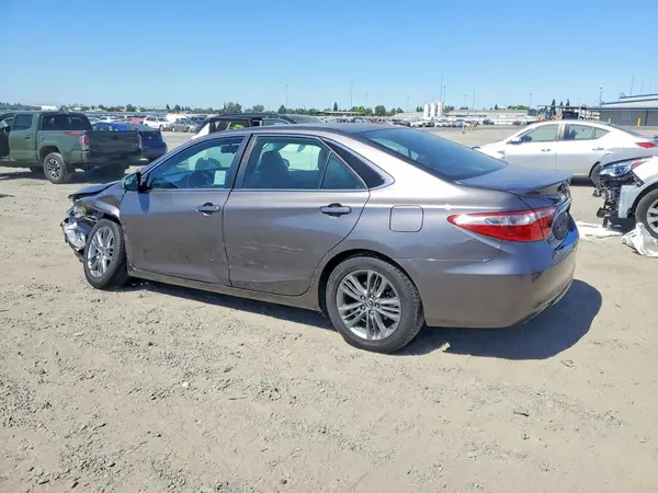 4T1BF1FK9GU236621 2016 TOYOTA CAMRY - Image 2