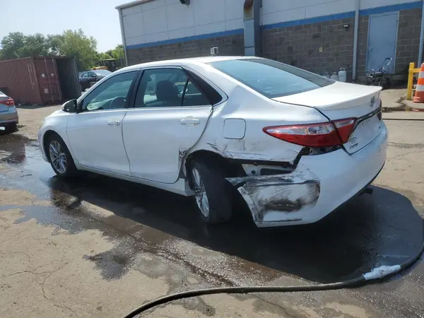 4T1BF1FK9GU237686 2016 TOYOTA CAMRY - Image 2