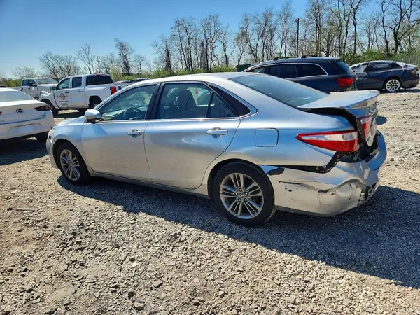 4T1BF1FK9GU239423 2016 TOYOTA CAMRY - Image 2
