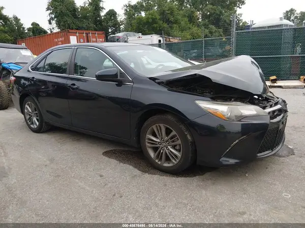 4T1BF1FK9GU243102 2016 TOYOTA CAMRY - Image 1