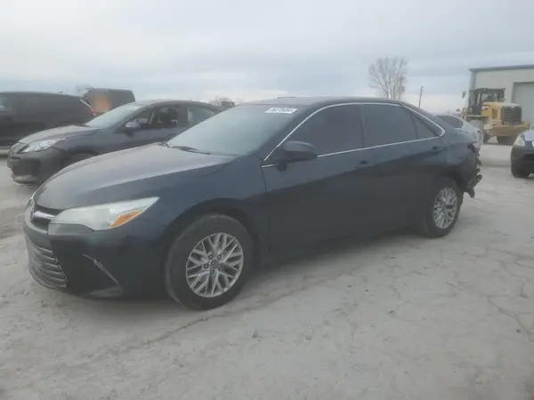 4T1BF1FK9GU245674 2016 TOYOTA CAMRY - Image 1