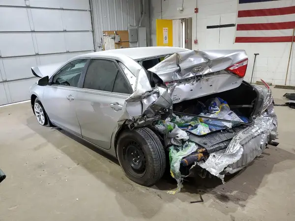 4T1BF1FK9GU247540 2016 TOYOTA CAMRY - Image 2