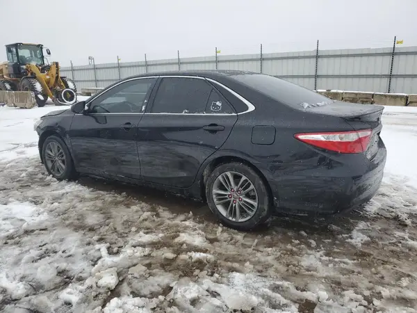 4T1BF1FK9GU247943 2016 TOYOTA CAMRY - Image 2