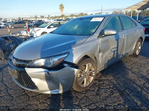 4T1BF1FK9GU248963 2016 TOYOTA CAMRY - Image 2