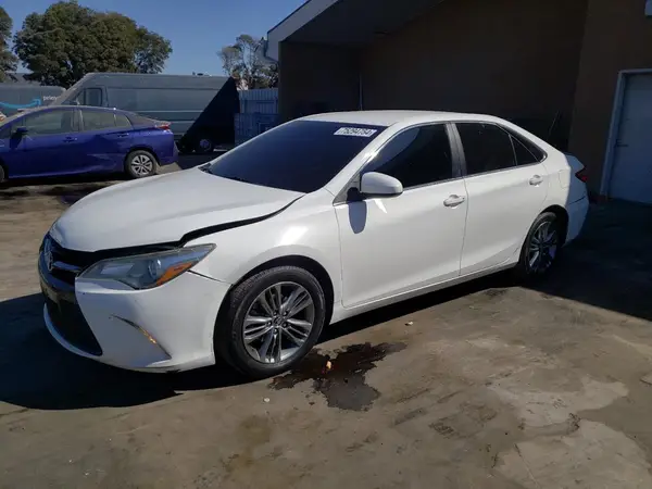 4T1BF1FK9GU254956 2016 TOYOTA CAMRY - Image 1