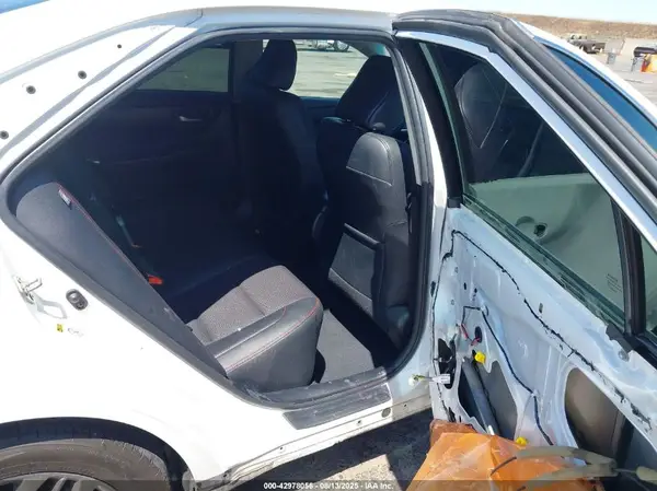 4T1BF1FK9GU255475 2016 TOYOTA CAMRY - Image 8