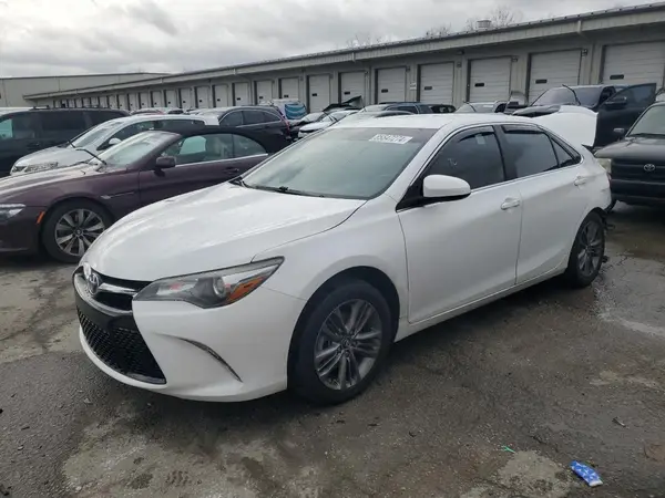 4T1BF1FK9GU256481 2016 TOYOTA CAMRY - Image 1