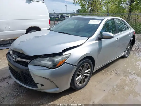 4T1BF1FK9GU256576 2016 TOYOTA CAMRY - Image 2