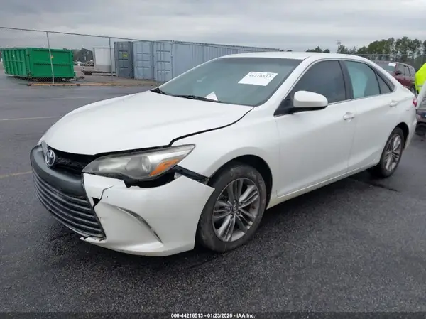 4T1BF1FK9GU260532 2016 TOYOTA CAMRY - Image 2