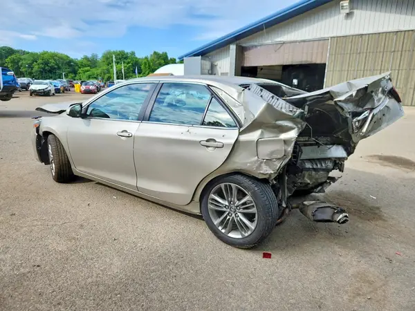 4T1BF1FK9GU262409 2016 TOYOTA CAMRY - Image 2