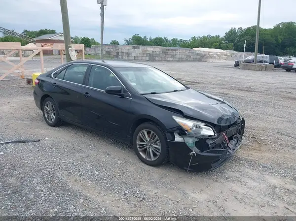 4T1BF1FK9GU262474 2016 TOYOTA CAMRY - Image 1
