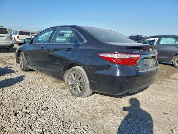 4T1BF1FK9GU263348 2016 TOYOTA CAMRY - Image 2