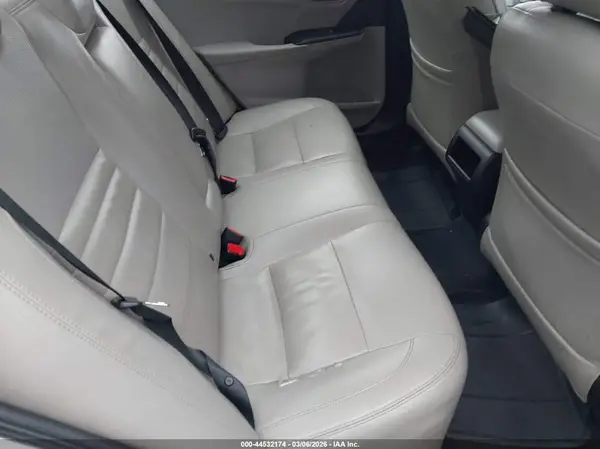 4T1BF1FK9GU264130 2016 TOYOTA CAMRY - Image 8