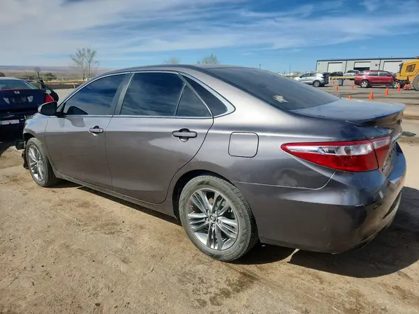 4T1BF1FK9GU265164 2016 TOYOTA CAMRY - Image 2