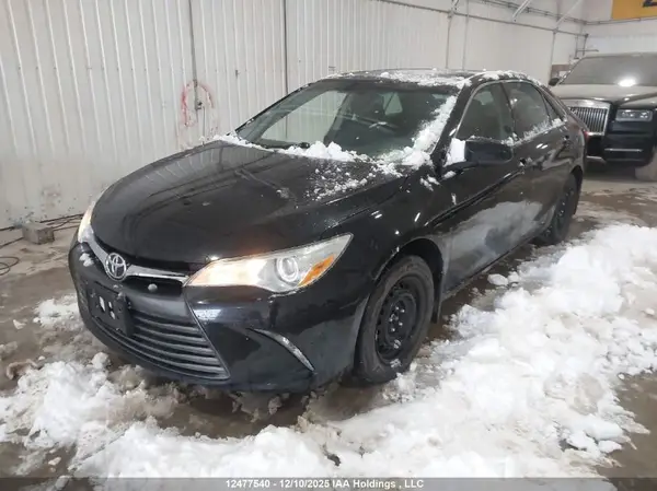4T1BF1FK9GU265522 2016 TOYOTA CAMRY - Image 2