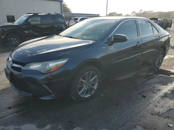 4T1BF1FK9GU267416 2016 TOYOTA CAMRY - Image 1