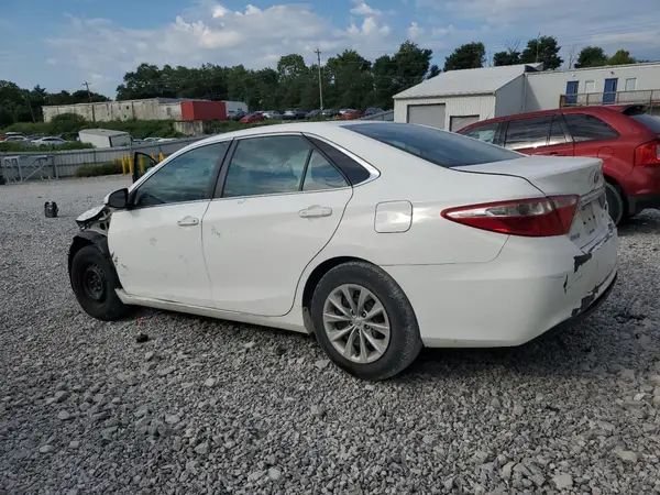 4T1BF1FK9GU500114 2016 TOYOTA CAMRY - Image 2