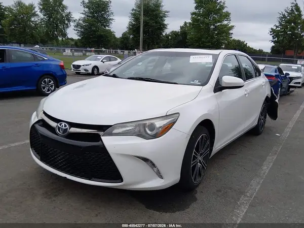 4T1BF1FK9GU500999 2016 TOYOTA CAMRY - Image 2
