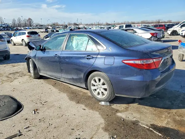 4T1BF1FK9GU501117 2016 TOYOTA CAMRY - Image 2
