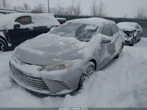 4T1BF1FK9GU503160 2016 TOYOTA CAMRY - Image 2