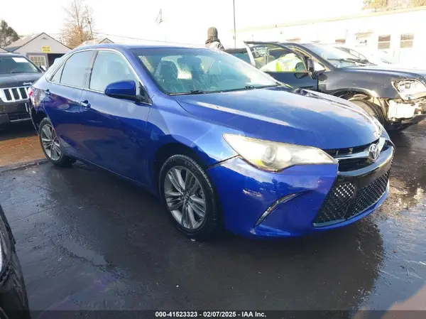 4T1BF1FK9GU506804 2016 TOYOTA CAMRY - Image 1