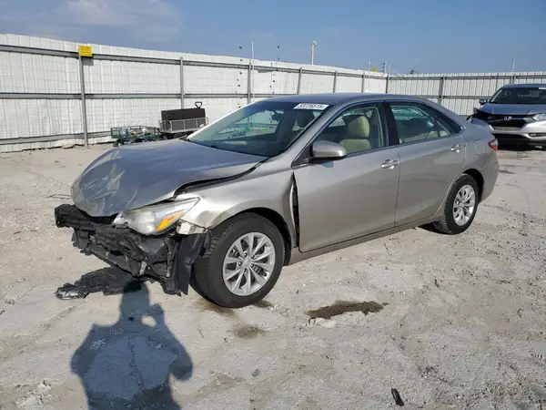 4T1BF1FK9GU507760 2016 TOYOTA CAMRY - Image 1