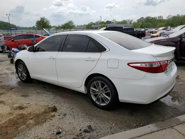 4T1BF1FK9GU507936 2016 TOYOTA CAMRY - Image 2