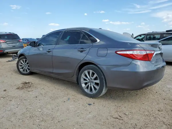 4T1BF1FK9GU509170 2016 TOYOTA CAMRY - Image 2