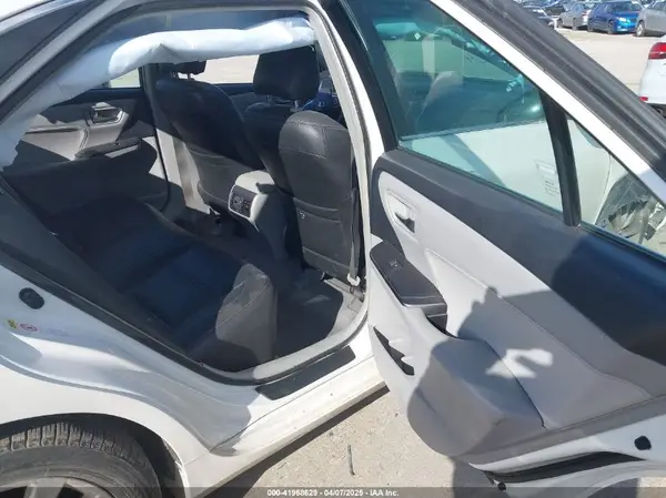 4T1BF1FK9GU510688 2016 TOYOTA CAMRY - Image 8