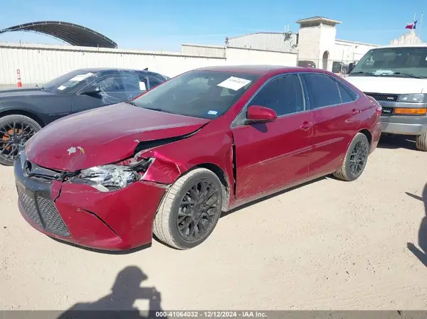 4T1BF1FK9GU513672 2016 TOYOTA CAMRY - Image 2