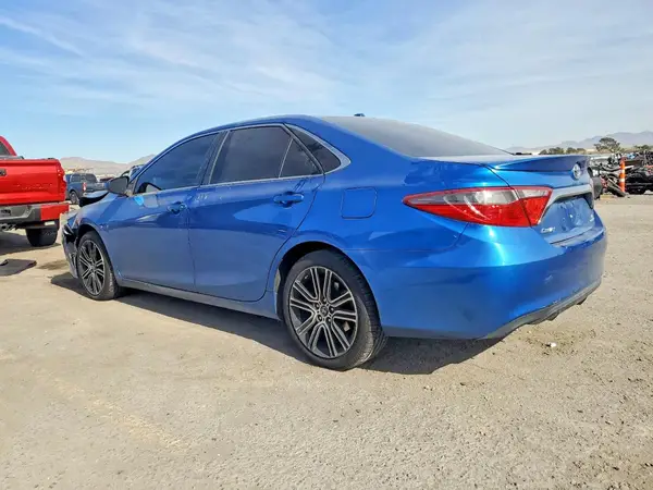 4T1BF1FK9GU514143 2016 TOYOTA CAMRY - Image 2
