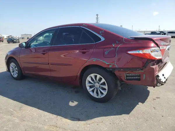 4T1BF1FK9GU517169 2016 TOYOTA CAMRY - Image 2