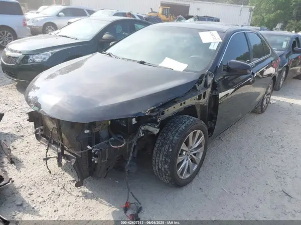 4T1BF1FK9GU526583 2016 TOYOTA CAMRY - Image 2