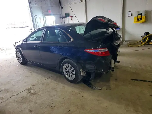 4T1BF1FK9GU527717 2016 TOYOTA CAMRY - Image 2