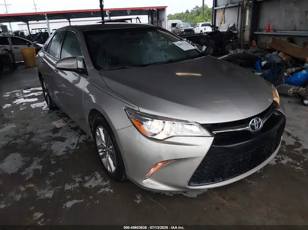 4T1BF1FK9GU529192 2016 TOYOTA CAMRY - Image 1