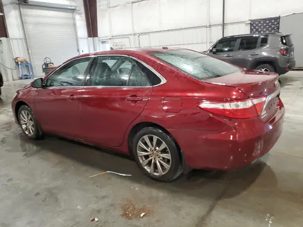 4T1BF1FK9GU531301 2016 TOYOTA CAMRY - Image 2