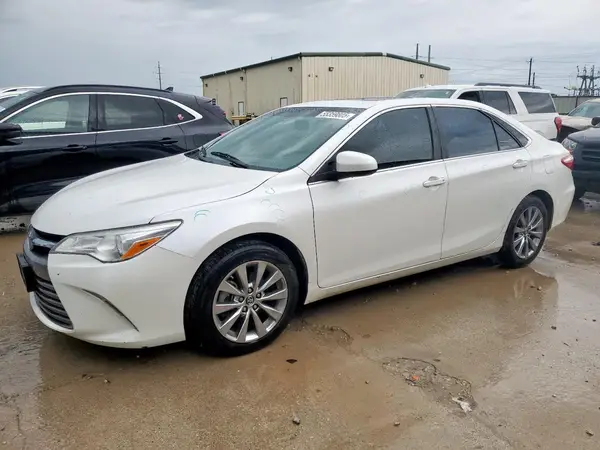 4T1BF1FK9GU532187 2016 TOYOTA CAMRY - Image 1