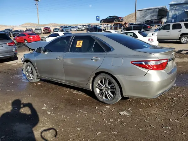 4T1BF1FK9GU538376 2016 TOYOTA CAMRY - Image 2