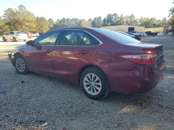 4T1BF1FK9GU540435 2016 TOYOTA CAMRY - Image 2
