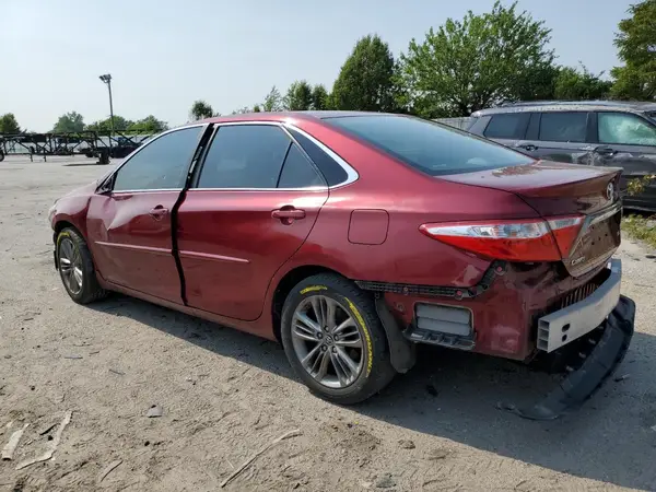 4T1BF1FK9GU540967 2016 TOYOTA CAMRY - Image 2