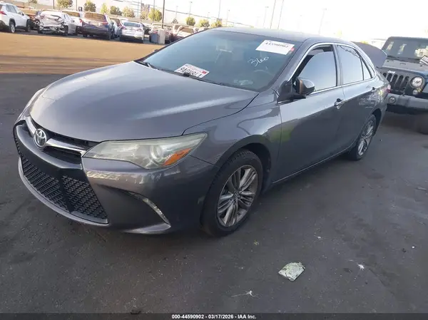 4T1BF1FK9GU543769 2016 TOYOTA CAMRY - Image 2