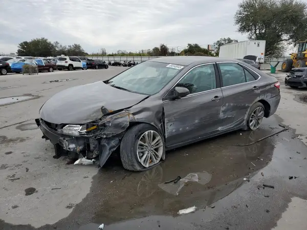 4T1BF1FK9GU544887 2016 TOYOTA CAMRY - Image 1