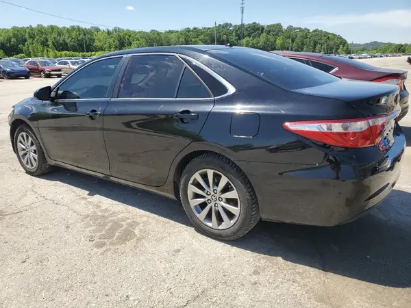 4T1BF1FK9GU545781 2016 TOYOTA CAMRY - Image 2