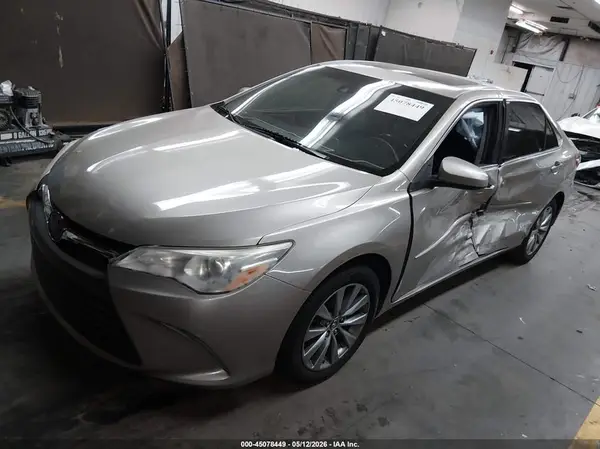4T1BF1FK9GU547000 2016 TOYOTA CAMRY - Image 2