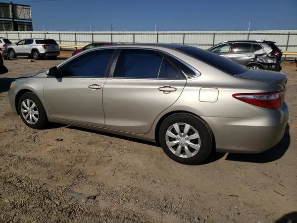 4T1BF1FK9GU555730 2016 TOYOTA CAMRY - Image 2