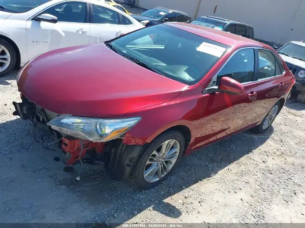 4T1BF1FK9GU557915 2016 TOYOTA CAMRY - Image 2