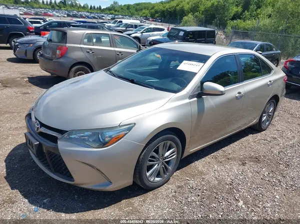 4T1BF1FK9GU564864 2016 TOYOTA CAMRY - Image 2