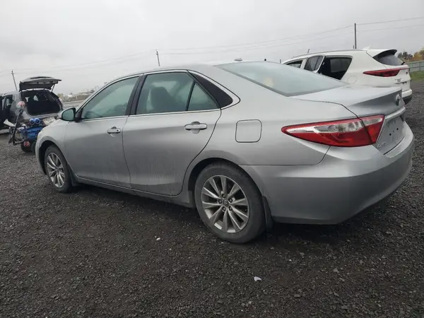 4T1BF1FK9GU565903 2016 TOYOTA CAMRY - Image 2