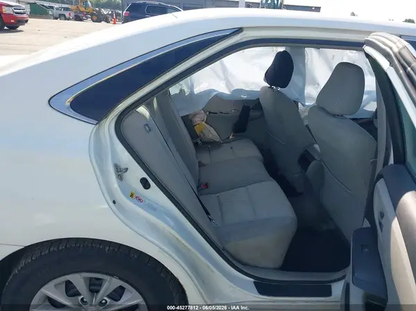 4T1BF1FK9GU568042 2016 TOYOTA CAMRY - Image 8