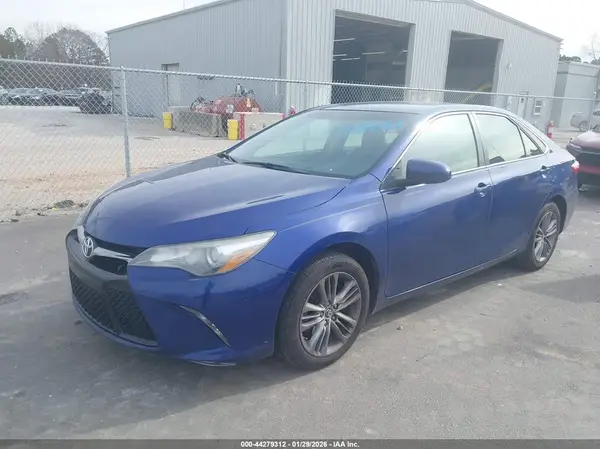4T1BF1FK9GU574276 2016 TOYOTA CAMRY - Image 2